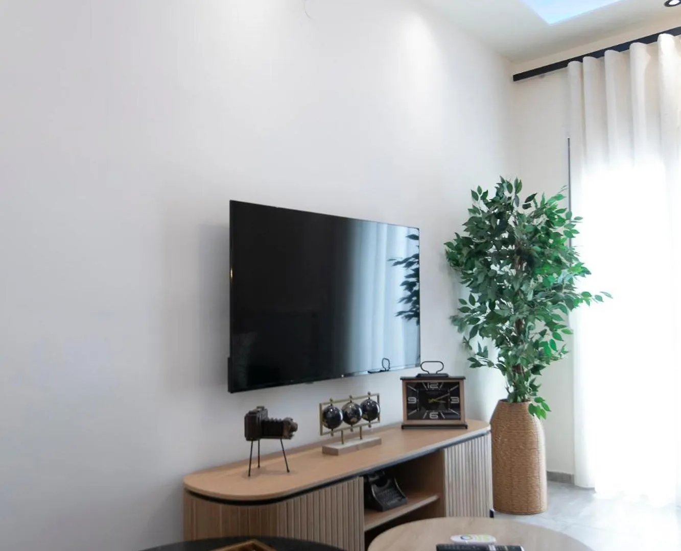 סלוניקי Latomeiou 3 Luxury Apartment