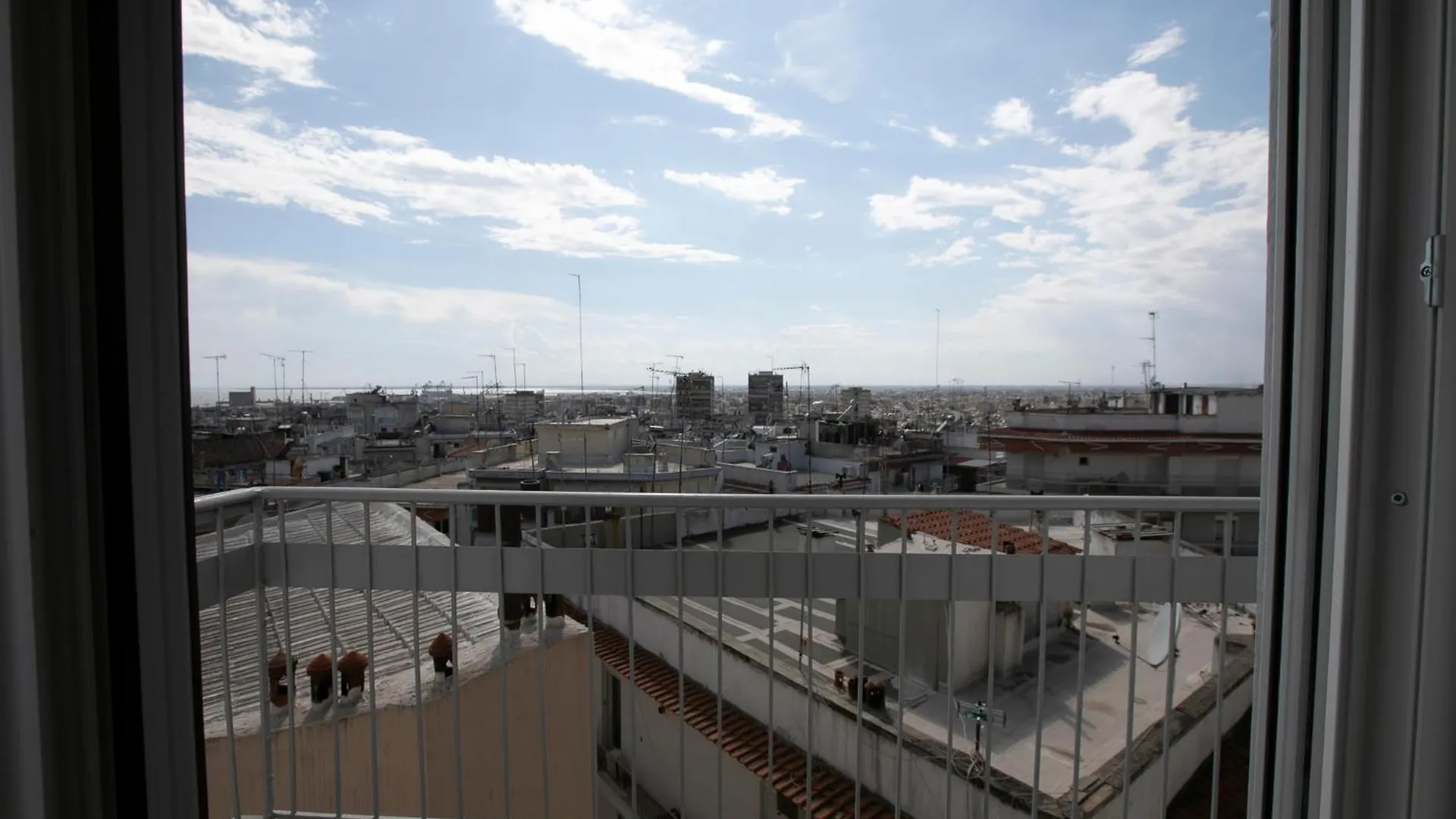 סלוניקי Latomeiou 3 Luxury Apartment