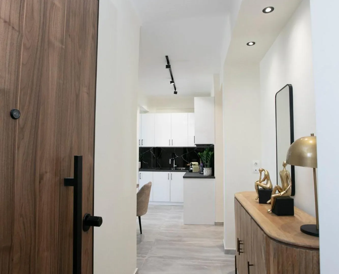 סלוניקי Latomeiou 3 Luxury Apartment