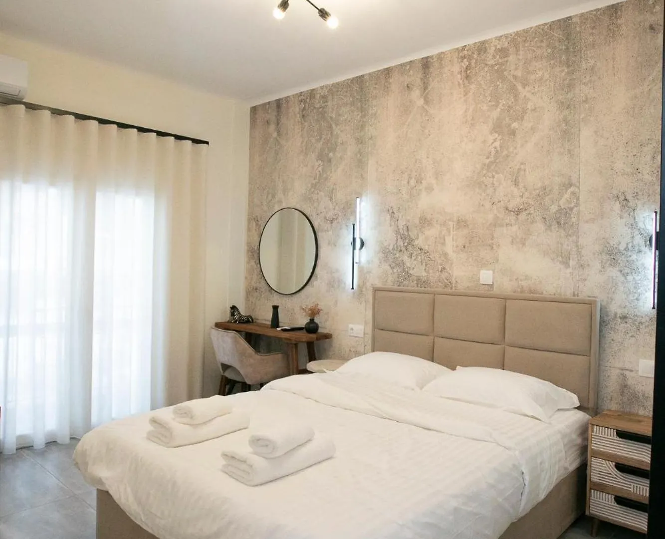 סלוניקי Latomeiou 3 Luxury Apartment