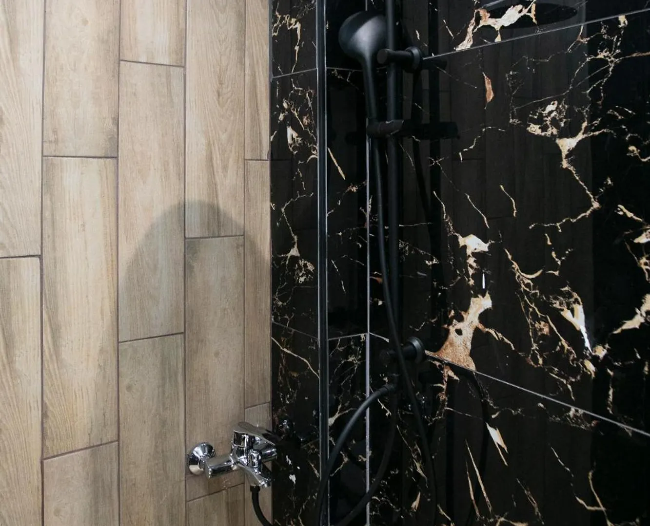 סלוניקי Latomeiou 3 Luxury Apartment